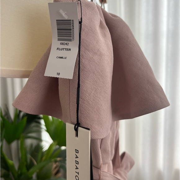 NWT Aritzia Babaton Flutter Jumpsuit - Picture 3 of 5